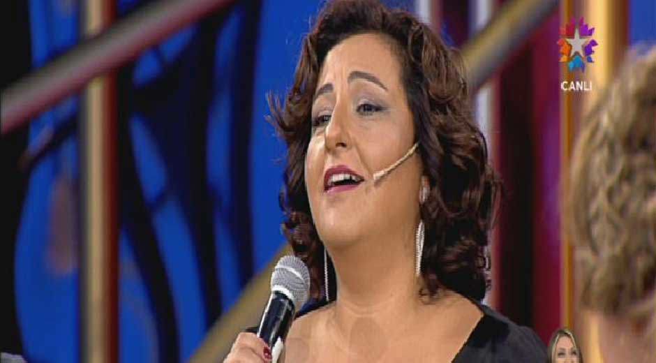 Güzel Köylü'nün Dudu'sundan muhteşem performans!
