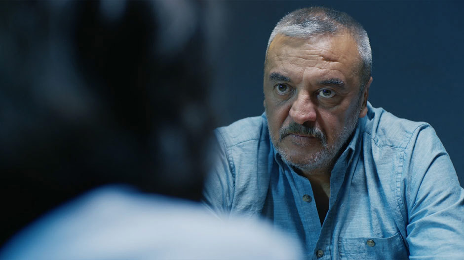 'Bizler önemli değiliz kızım, gerçek masum millet!' (3. Bölüm)