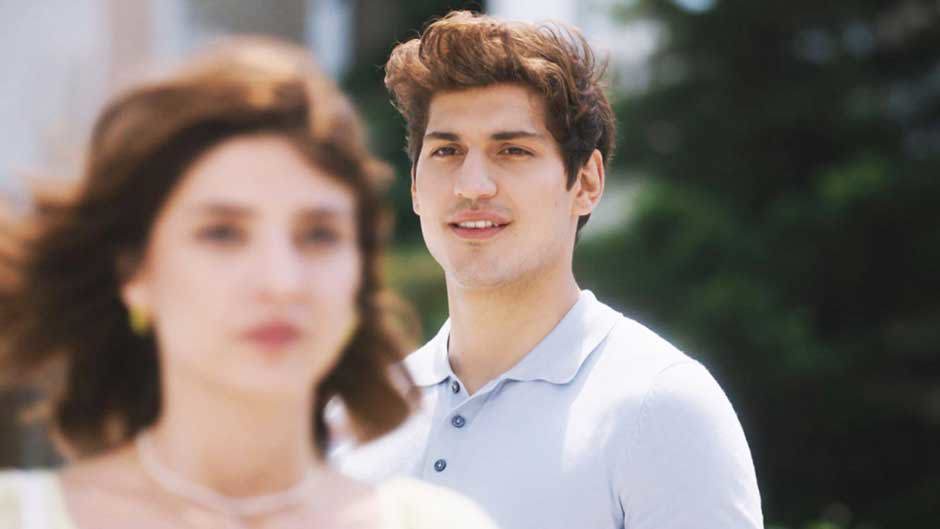 Kimseye İyiyim Deme!
