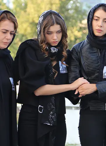 Fazilet Hanım Ve Kızları Birinciliği Bırakmadı Fazilet Hanım Ve Kızları Birinciliği Bırakmadı