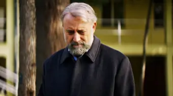 Sende mi Çiçekleri Seviyorsun?