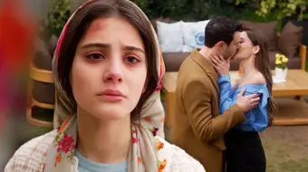 Dicle Erkan'ı Öpüşürken Yakalıyor!