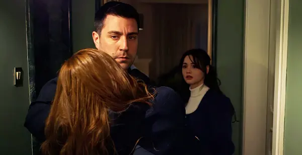 Meryem Kadir'i Suçüstü Yakalıyor!