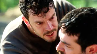 Mezarlıkta Kan Donduran İtiraf! Mezarlıkta Kan Donduran İtiraf!