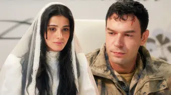 Dicle ve Erkan Nikah Masasında Dicle ve Erkan Nikah Masasında